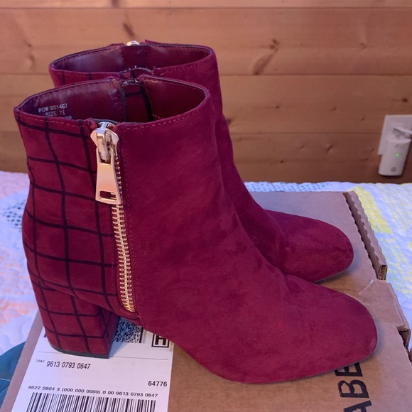 Red Booties - Picture 2 of 4